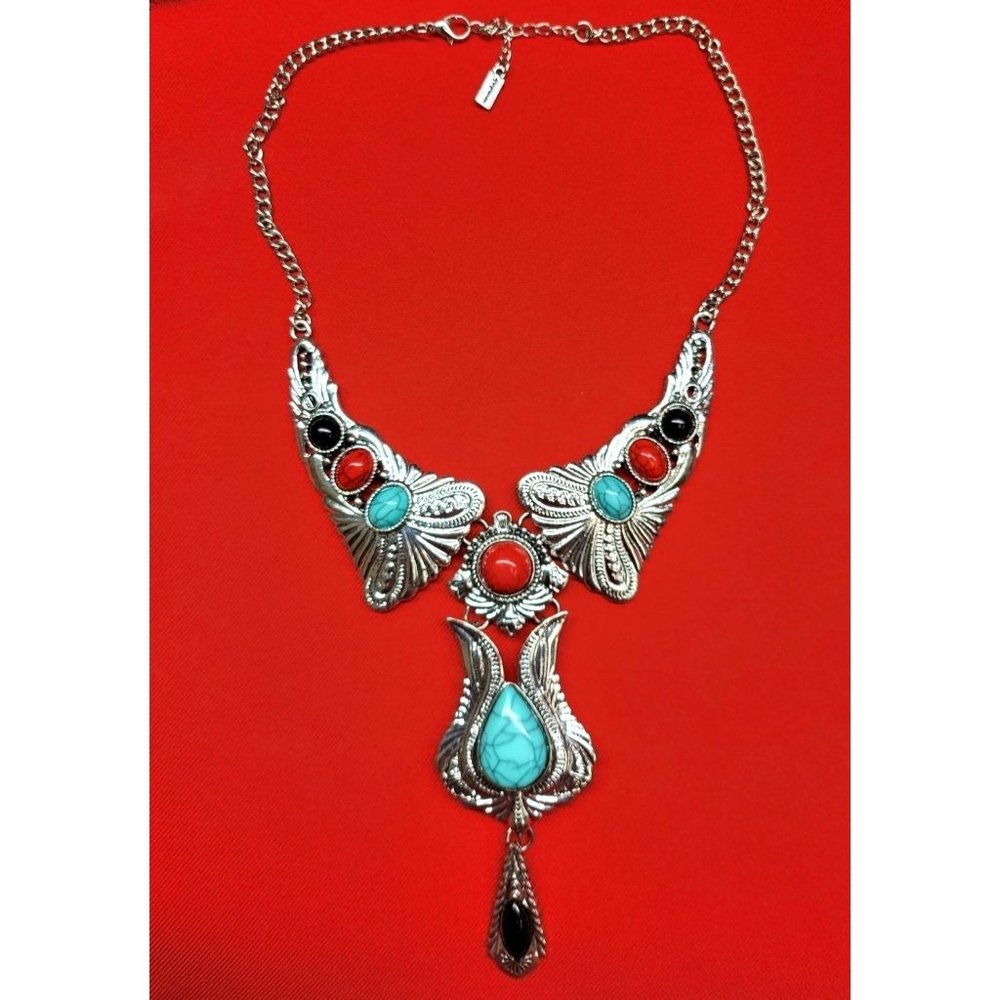 Novadab Stone Garden Leaf Necklace Turquioise Gemstones